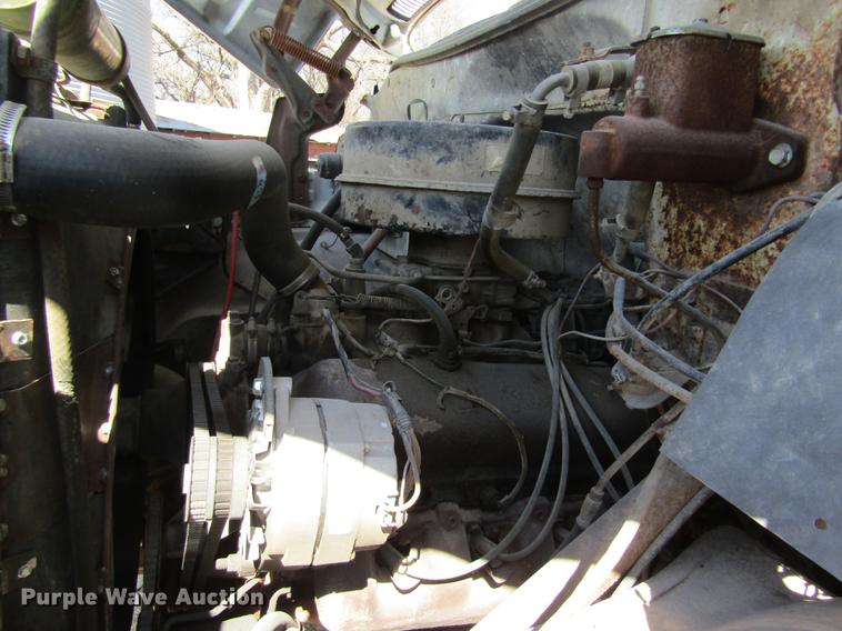 image for item DD8747 1974 GMC 6000 grain truck