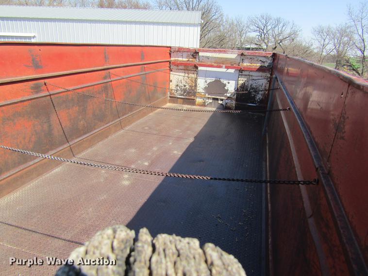 image for item DD8747 1974 GMC 6000 grain truck