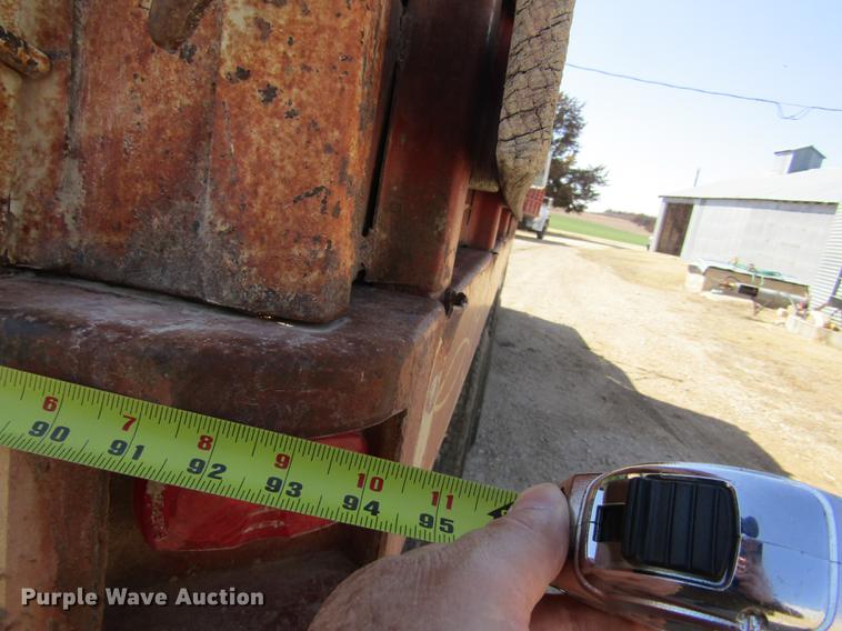 image for item DD8747 1974 GMC 6000 grain truck