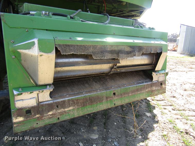 image for item DD8748 1980 John Deere 7720 combine