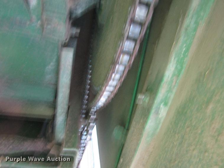 image for item DD8748 1980 John Deere 7720 combine