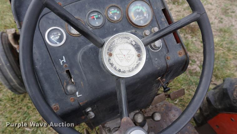 image for item DE3256 1976 Massey Ferguson 275 tractor