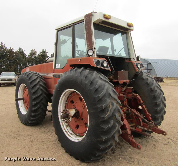 image for item DE6691 International 3788 4WD tractor
