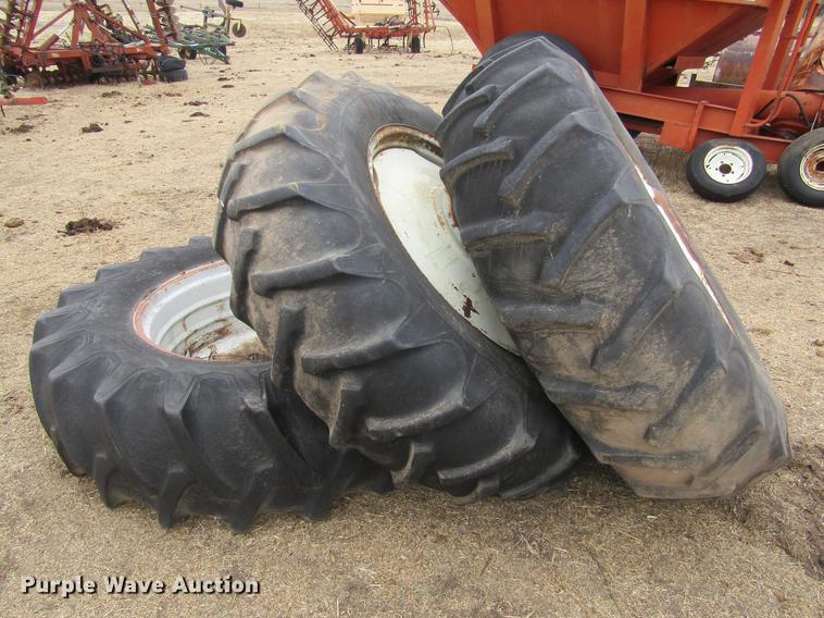 image for item DE6691 International 3788 4WD tractor