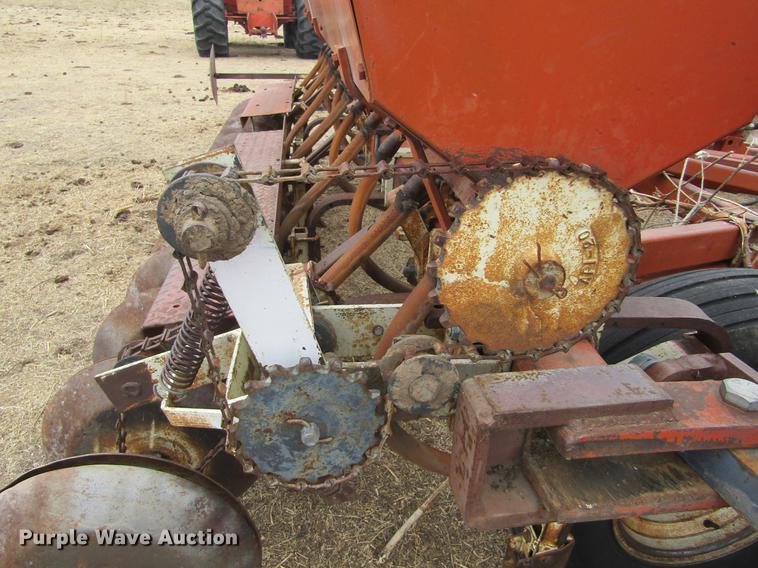 image for item DE6693 CrustBuster grain drill