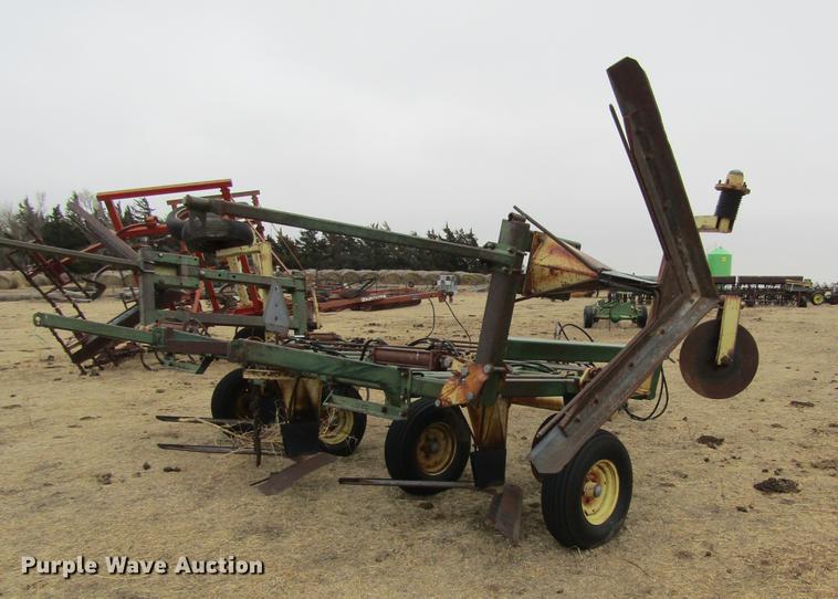 image for item DE6695 Noble 5X5 sweep plow