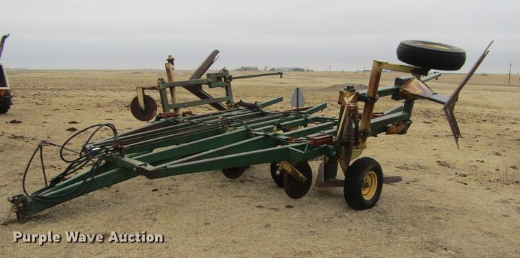 image for item DE6695 Noble 5X5 sweep plow