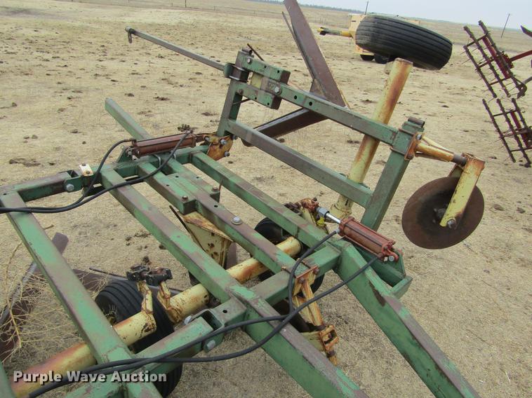 image for item DE6695 Noble 5X5 sweep plow