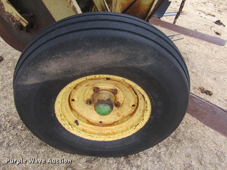 image for item DE6695 Noble 5X5 sweep plow