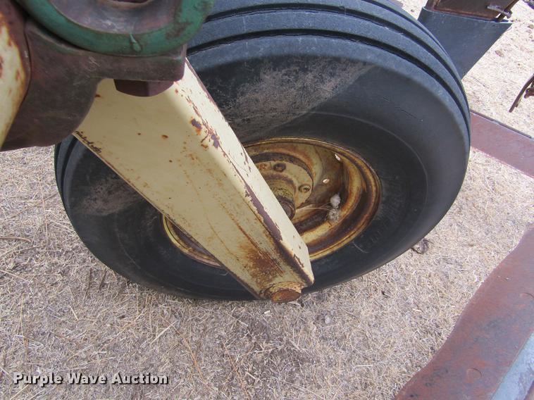 image for item DE6695 Noble 5X5 sweep plow