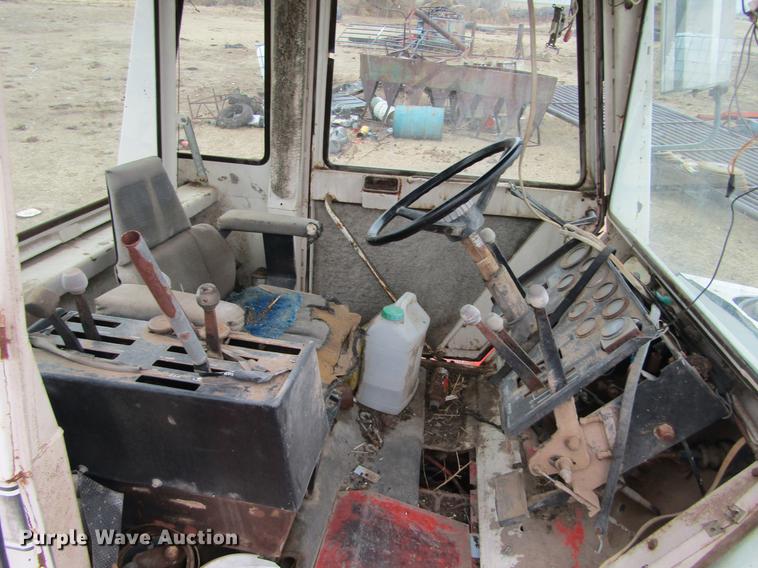 image for item DE6698 Case 2470 4WD tractor