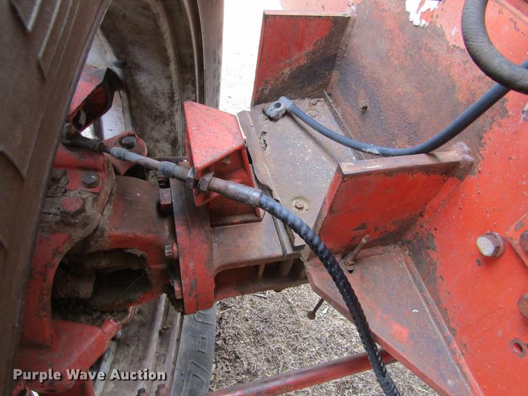 image for item DE6698 Case 2470 4WD tractor