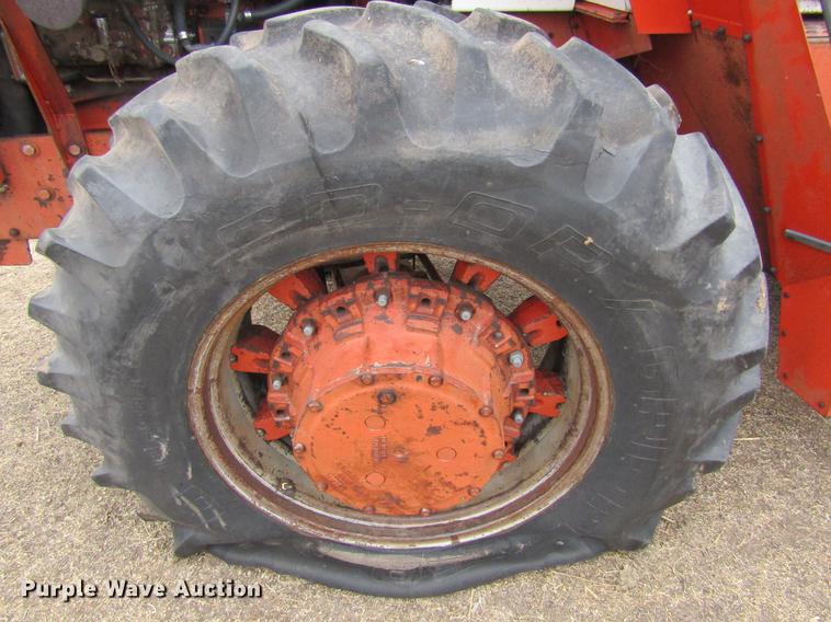 image for item DE6698 Case 2470 4WD tractor