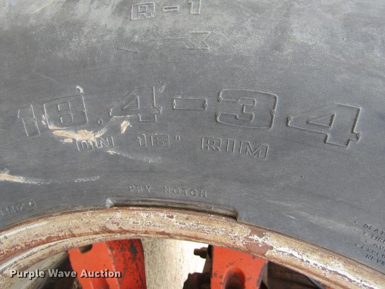 image for item DE6698 Case 2470 4WD tractor