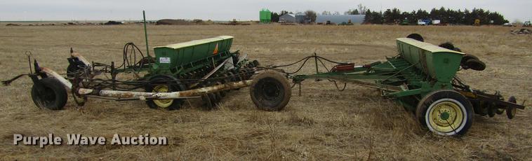 image for item DE6699 John Deere grain drill
