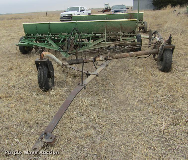 image for item DE6699 John Deere grain drill