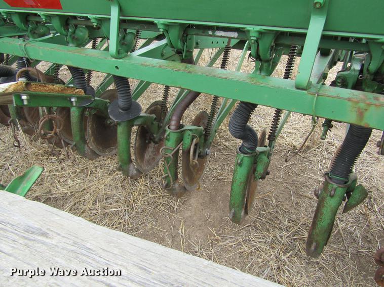 image for item DE6699 John Deere grain drill