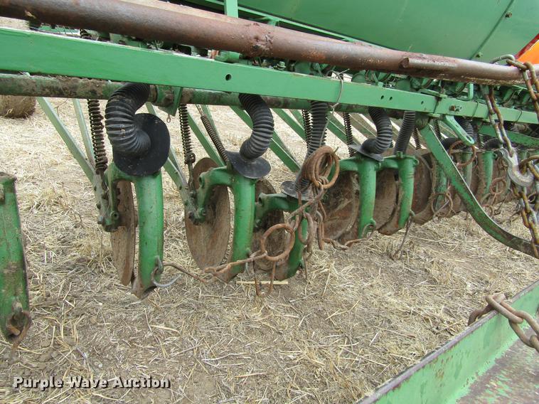 image for item DE6699 John Deere grain drill