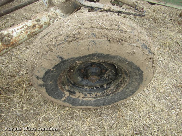 image for item DE6699 John Deere grain drill