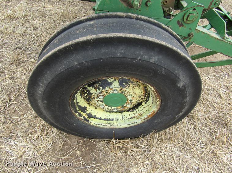 image for item DE6699 John Deere grain drill