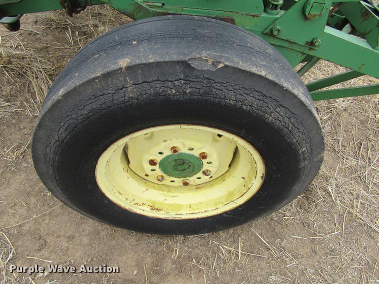 image for item DE6699 John Deere grain drill