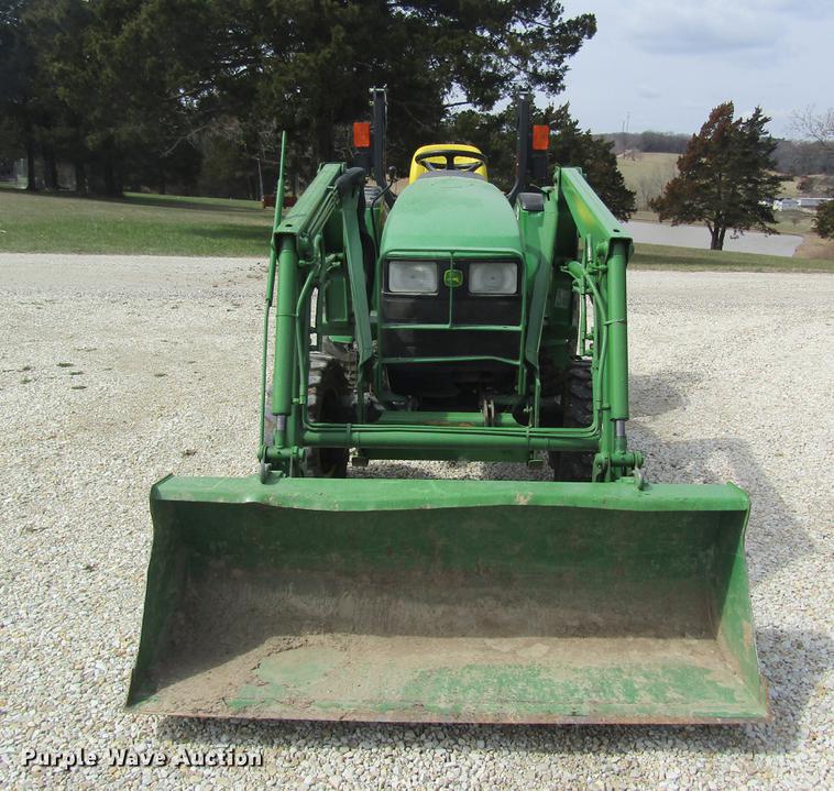 image for item DF9487 2004 John Deere 4310 tractor