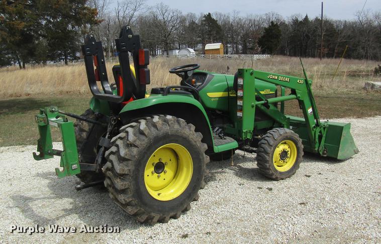 image for item DF9487 2004 John Deere 4310 tractor
