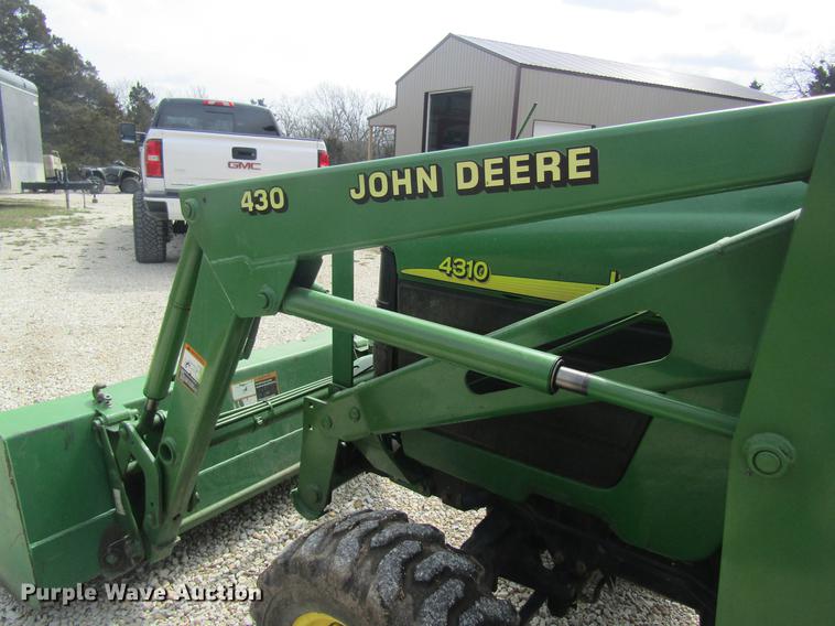 image for item DF9487 2004 John Deere 4310 tractor