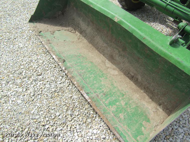 image for item DF9487 2004 John Deere 4310 tractor