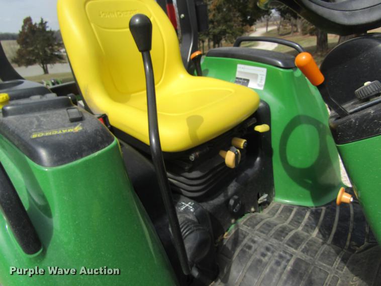 image for item DF9487 2004 John Deere 4310 tractor