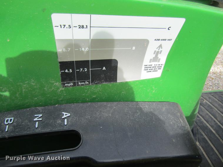 image for item DF9487 2004 John Deere 4310 tractor