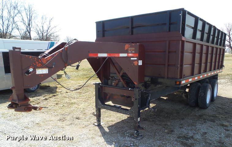 image for item DZ9280 2010 Special Construction grain trailer