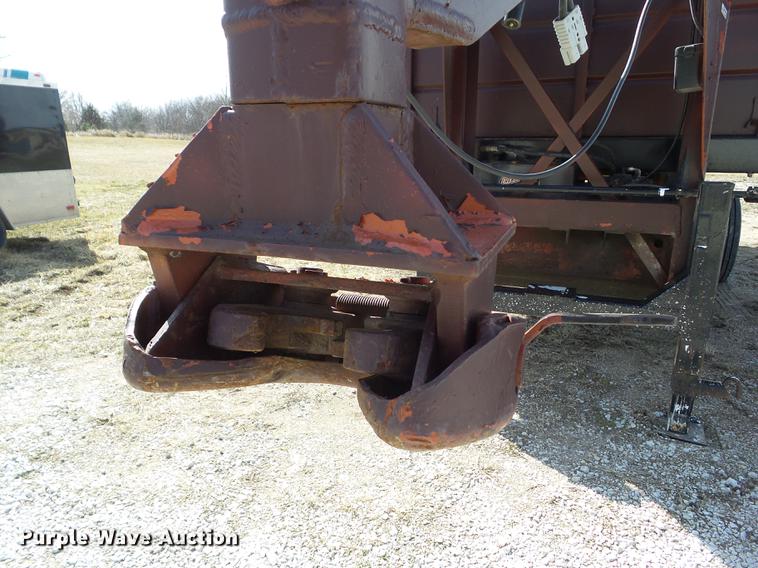 image for item DZ9280 2010 Special Construction grain trailer