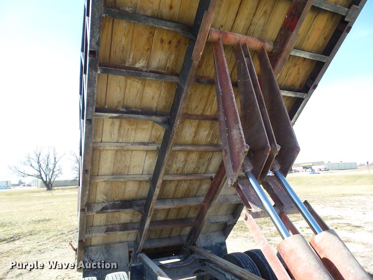 image for item DZ9280 2010 Special Construction grain trailer