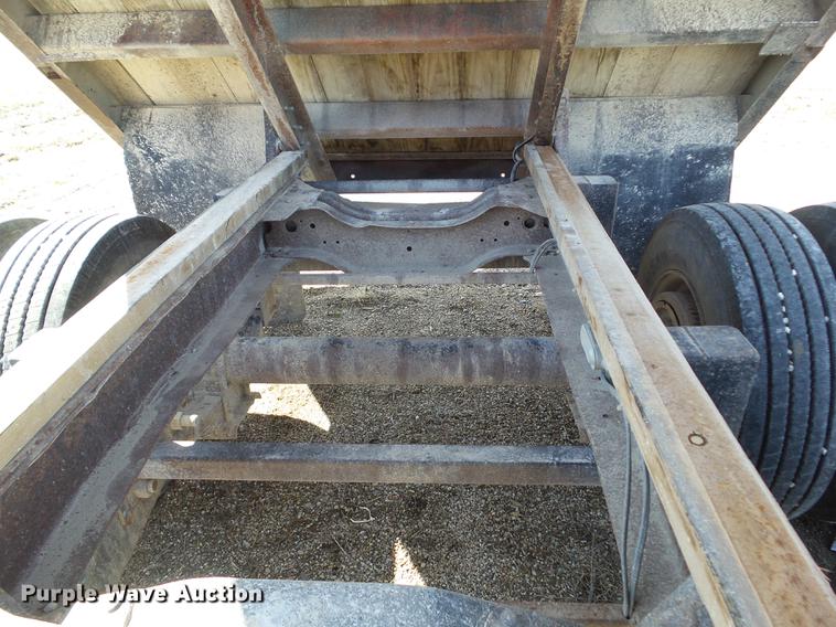 image for item DZ9280 2010 Special Construction grain trailer
