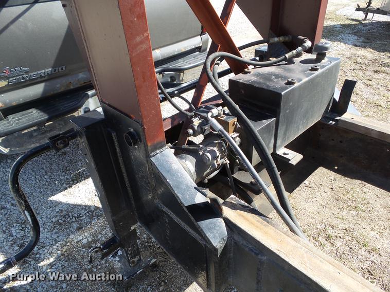 image for item DZ9280 2010 Special Construction grain trailer