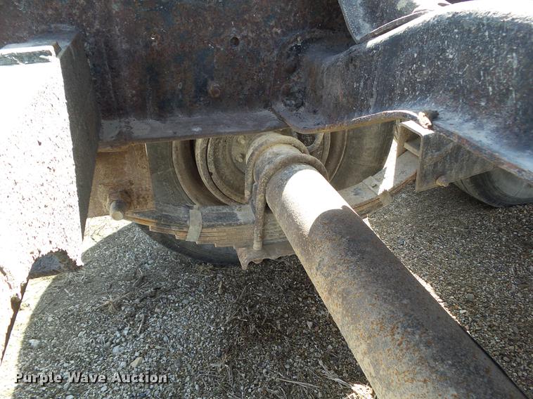 image for item DZ9280 2010 Special Construction grain trailer