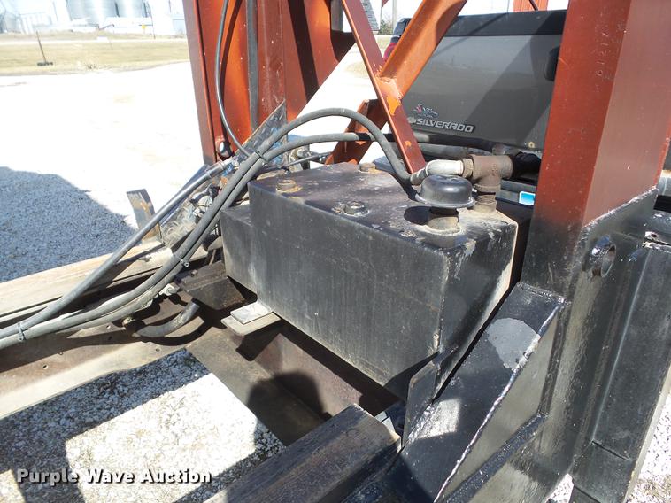 image for item DZ9280 2010 Special Construction grain trailer