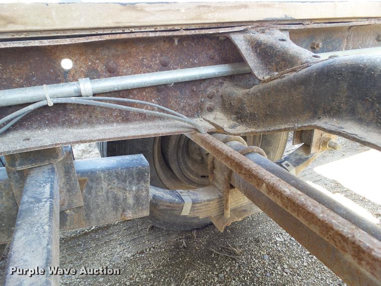 image for item DZ9280 2010 Special Construction grain trailer