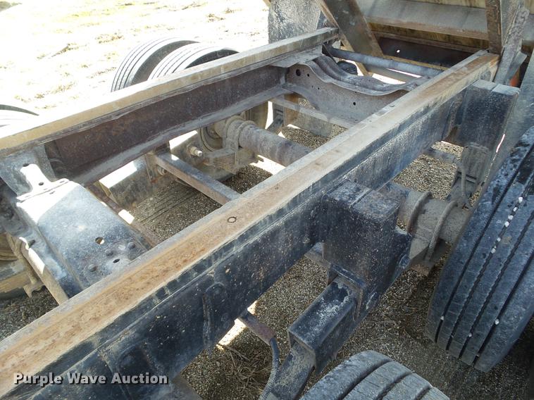 image for item DZ9280 2010 Special Construction grain trailer