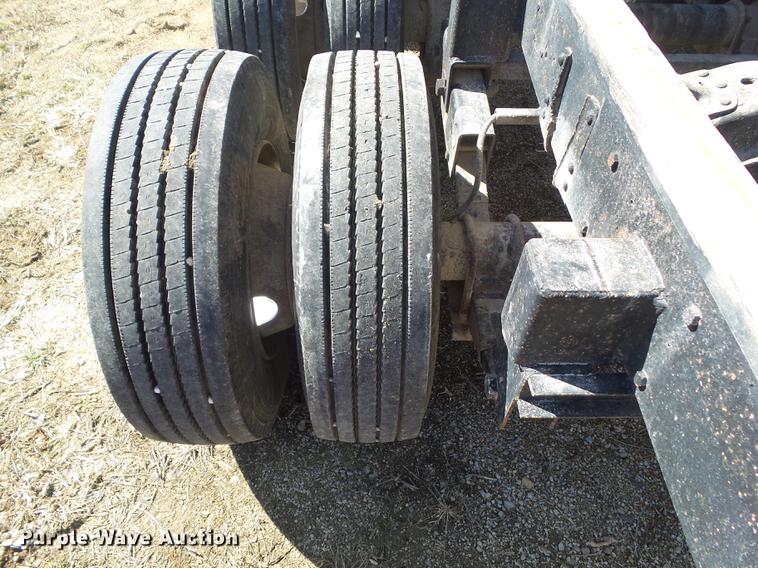 image for item DZ9280 2010 Special Construction grain trailer