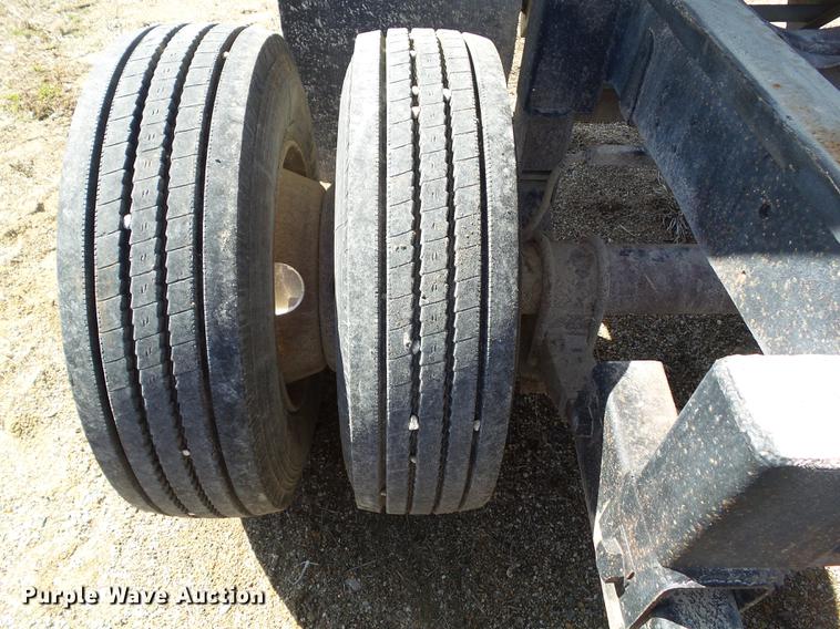 image for item DZ9280 2010 Special Construction grain trailer