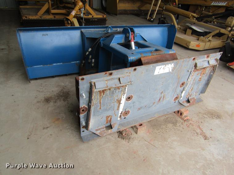 image for item EI9313 Ford skid steer blade