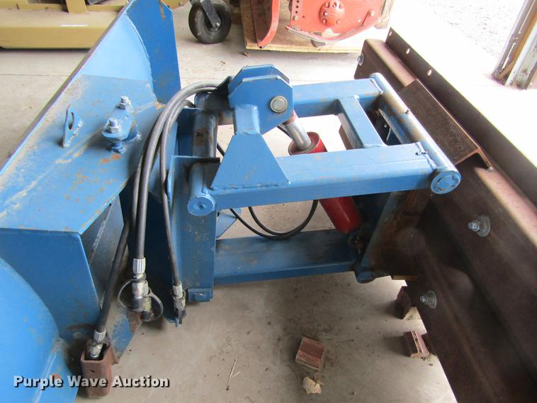 image for item EI9313 Ford skid steer blade