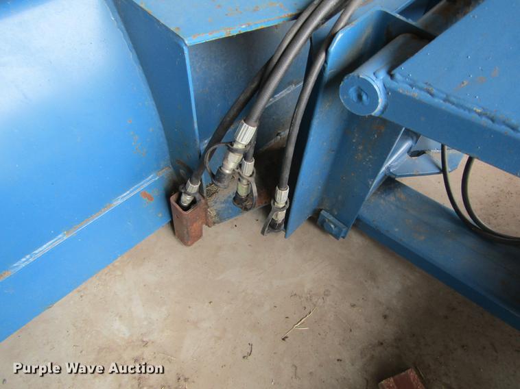 image for item EI9313 Ford skid steer blade