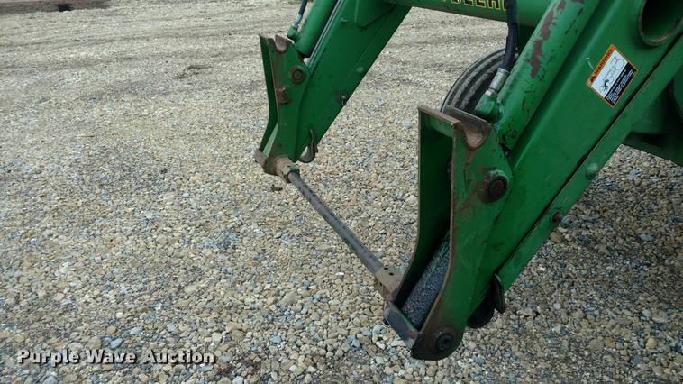 image for item EJ9524 1997 John Deere 6200 tractor