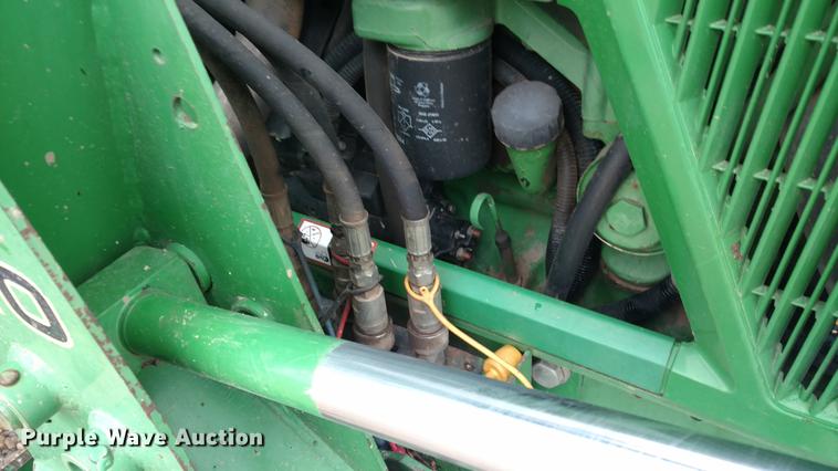 image for item EJ9524 1997 John Deere 6200 tractor