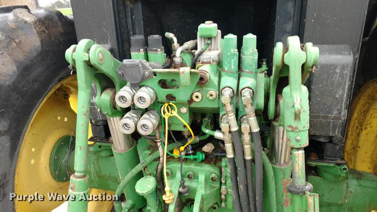 image for item EJ9524 1997 John Deere 6200 tractor