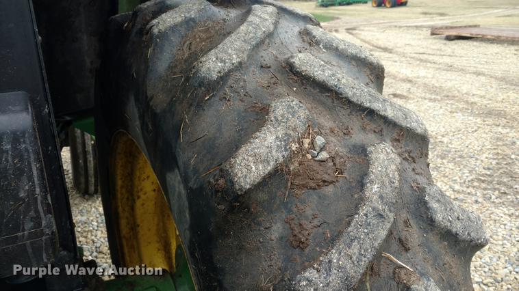 image for item EJ9524 1997 John Deere 6200 tractor