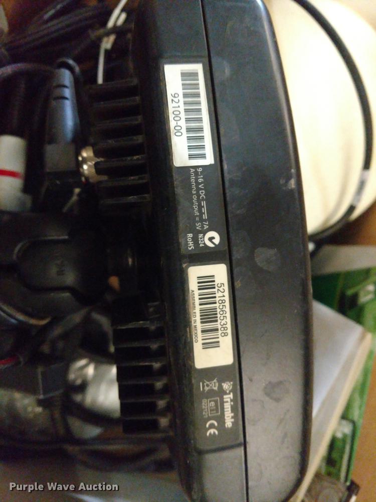 image for item EJ9530 Trimble Ez-Guide 250 light bar guidance system